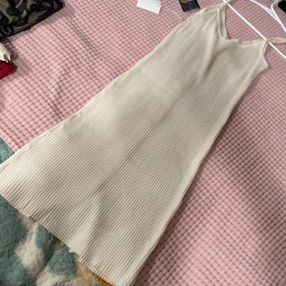 NWT ribbed dress... perfect for summer - Picture 3 of 4